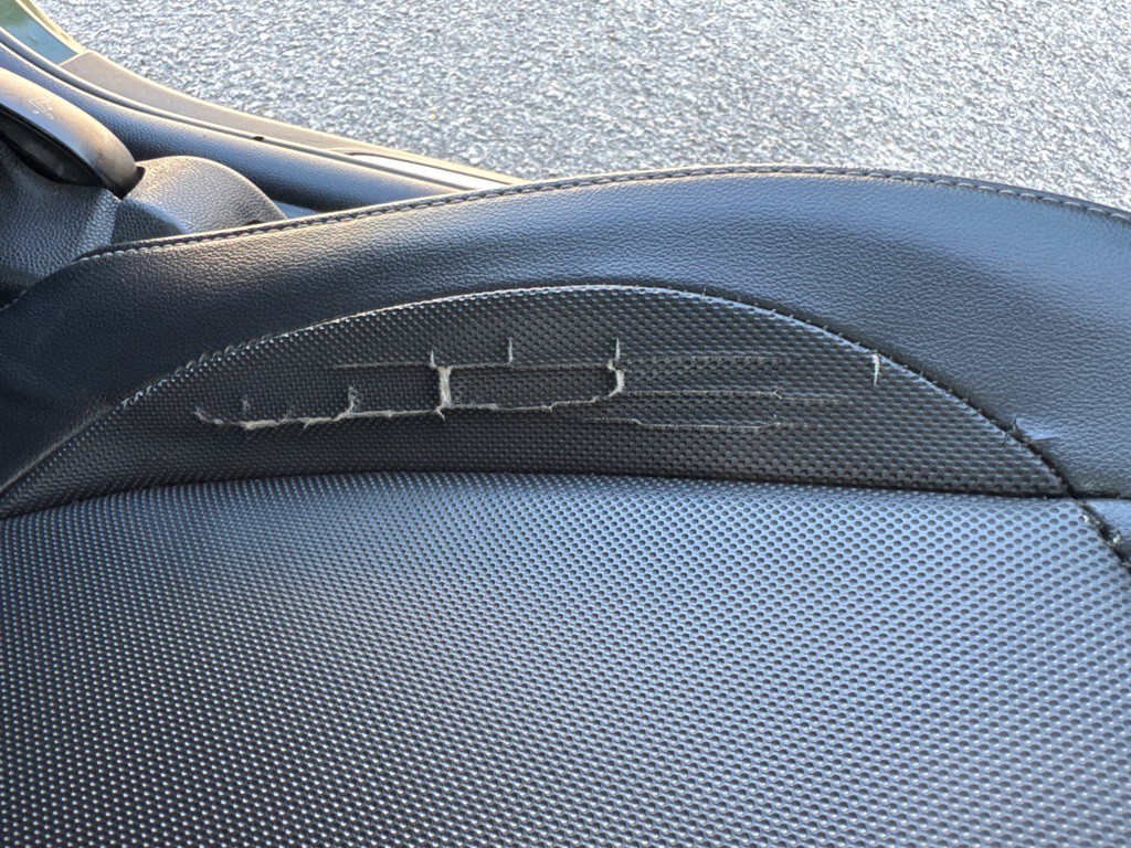 2015 MINI Cooper Image 21