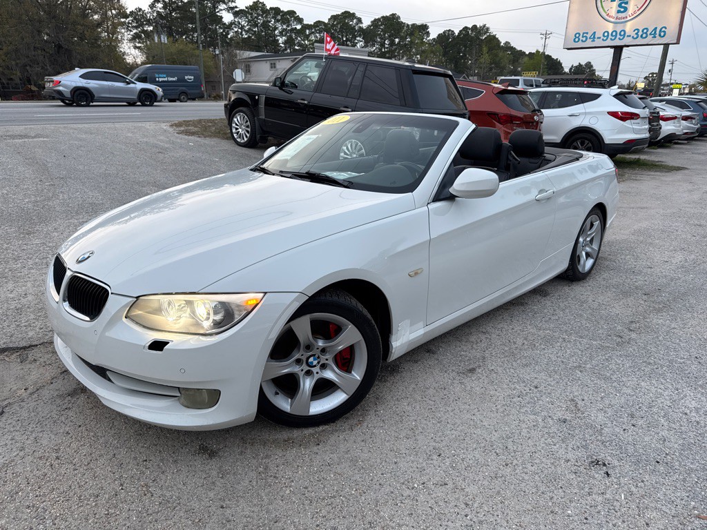 2011 BMW 3 Series Image 10