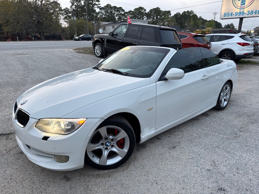 2011 BMW 3 Series Image 18