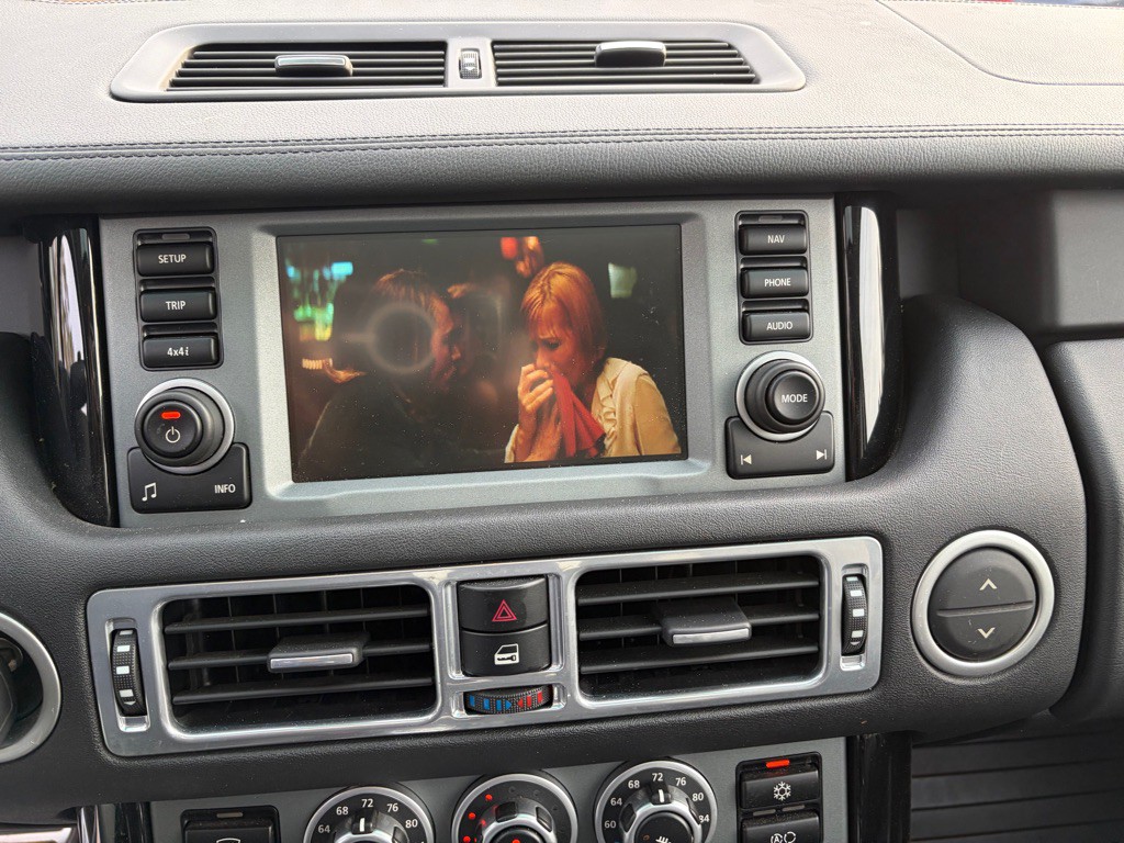 2008 Land Rover Range Rover Image 12