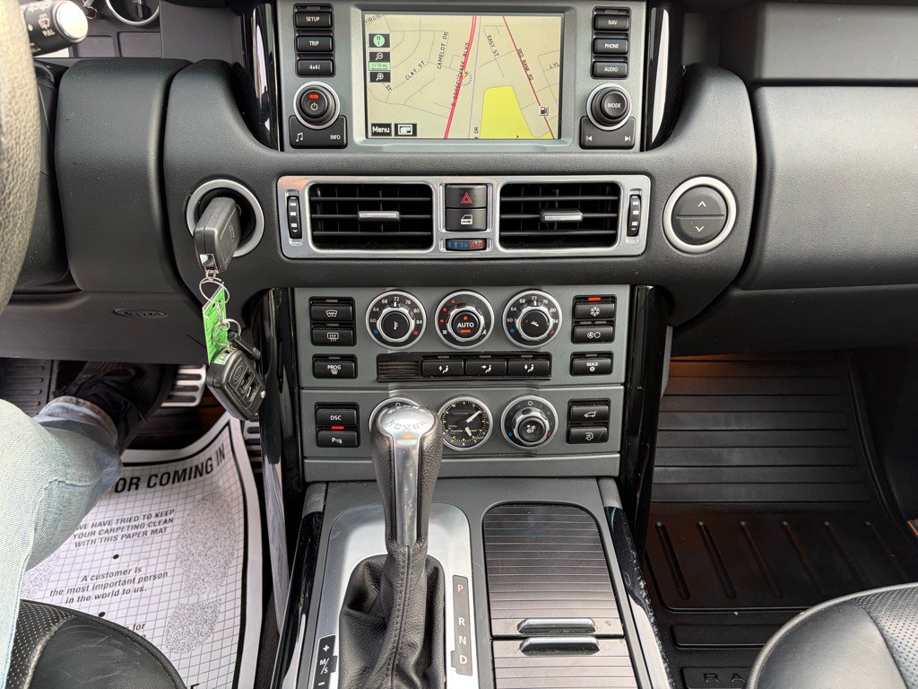2008 Land Rover Range Rover Image 15