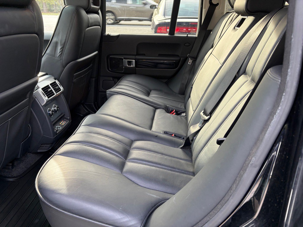 2008 Land Rover Range Rover Image 18