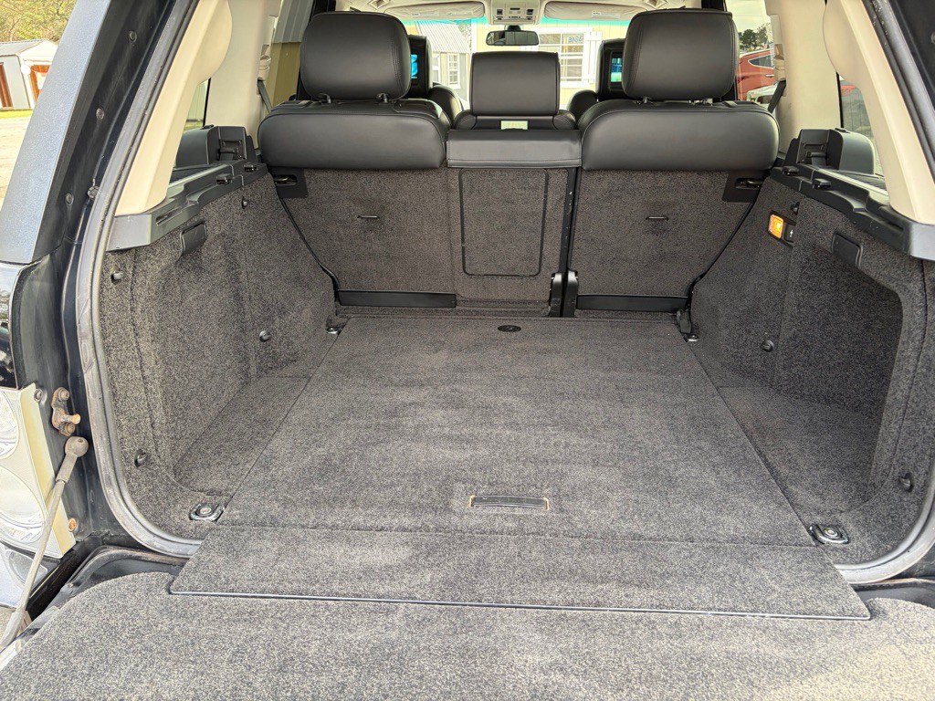 2008 Land Rover Range Rover Image 21