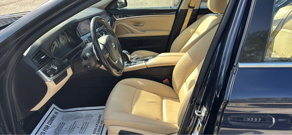 2016 BMW 5 Series Image 8