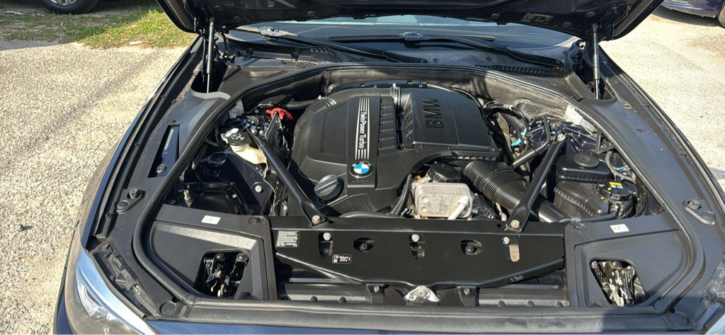 2016 BMW 5 Series Image 18