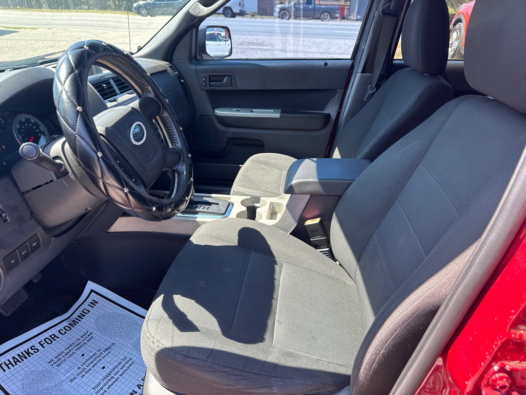 2010 Ford Escape Image 7