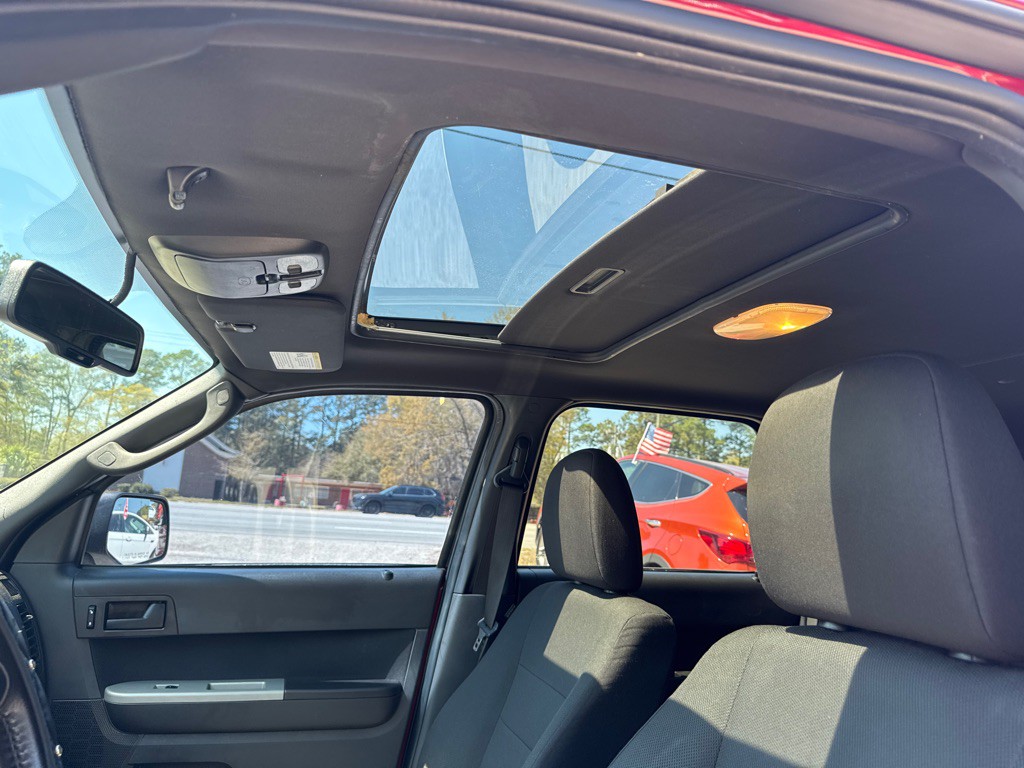 2010 Ford Escape Image 8