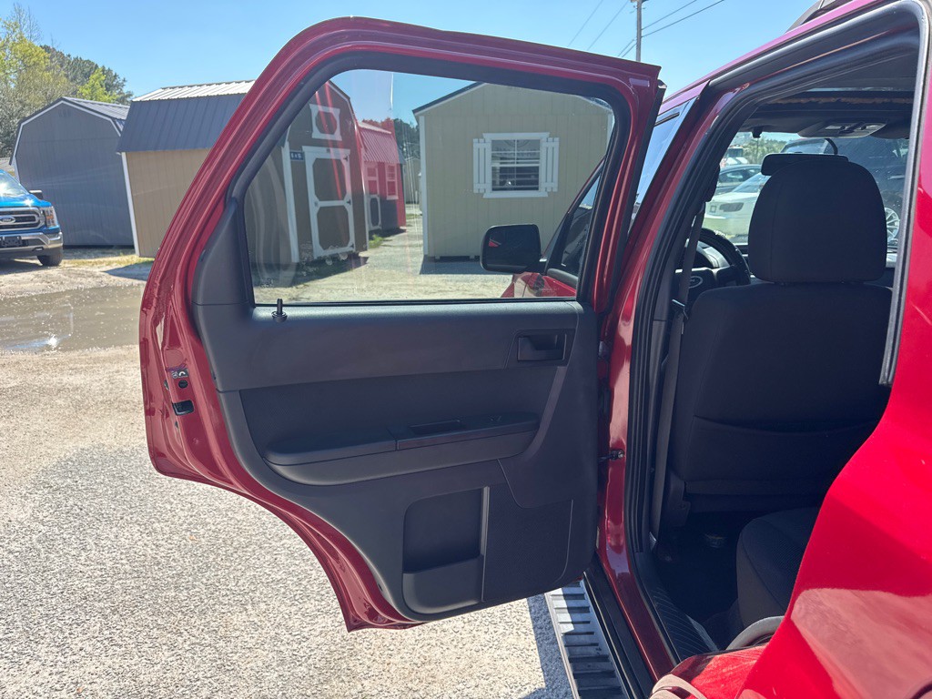 2010 Ford Escape Image 10