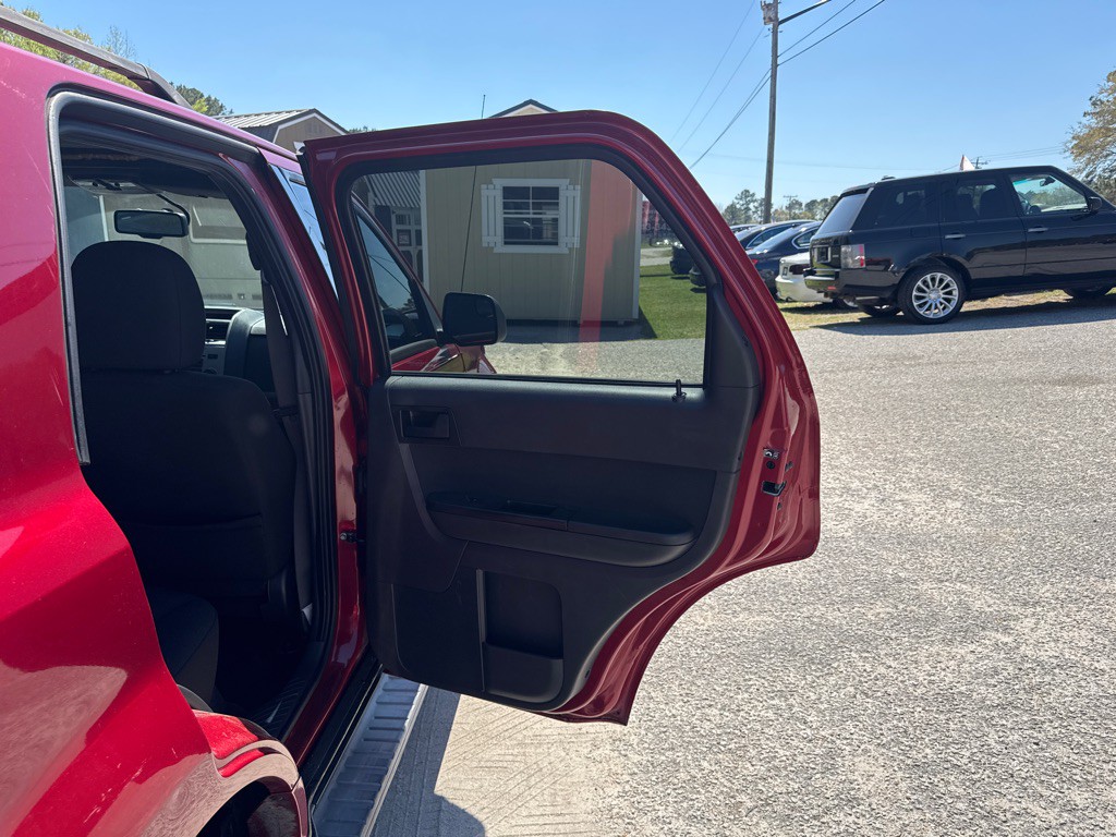 2010 Ford Escape Image 13