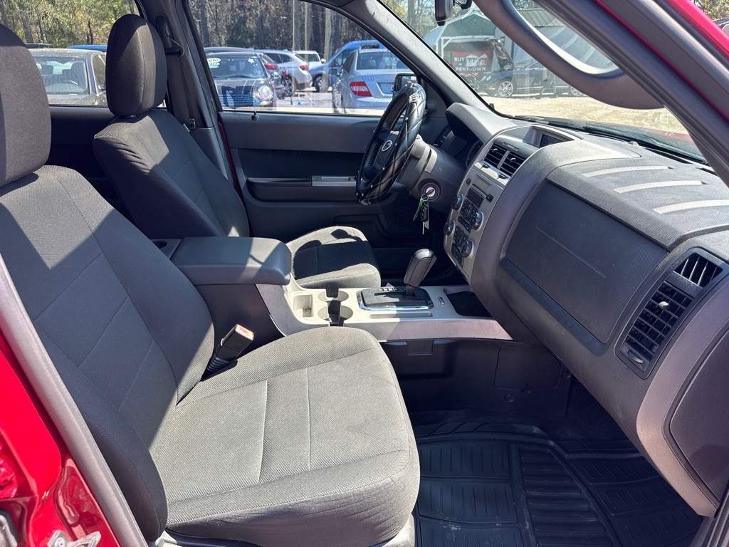 2010 Ford Escape Image 16