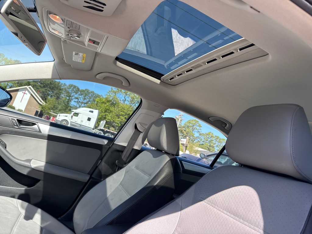 2016 Volkswagen Jetta Image 11