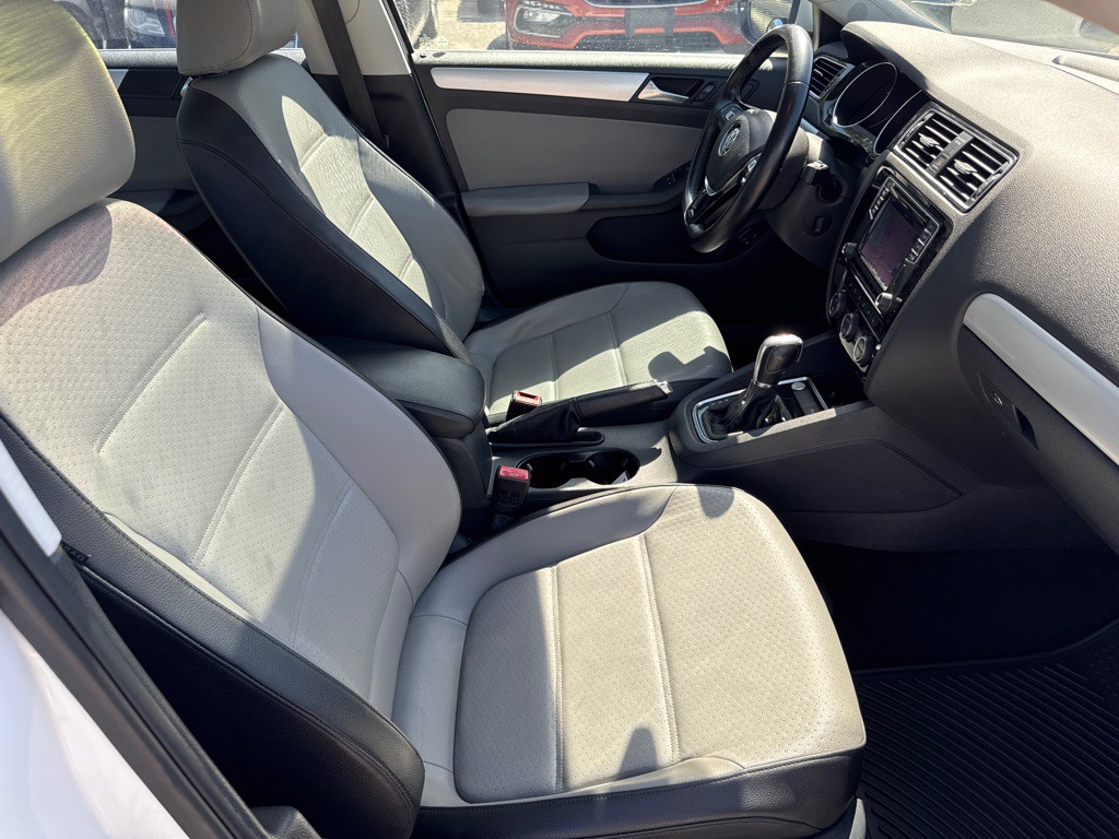 2016 Volkswagen Jetta Image 18