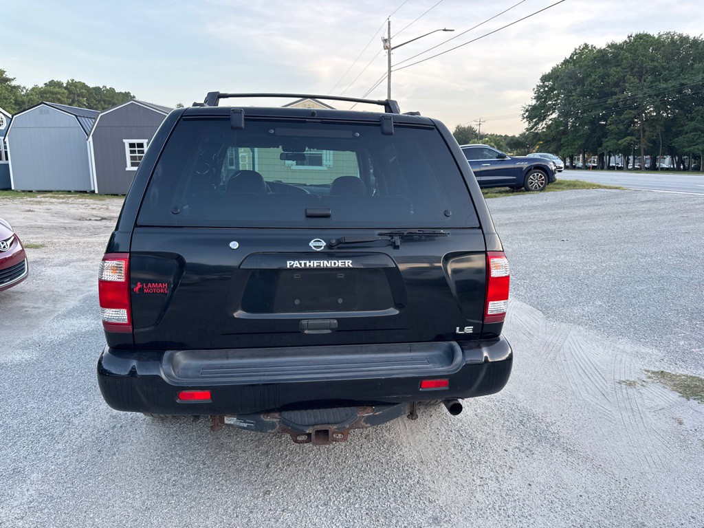 2003 Nissan Pathfinder Image 4