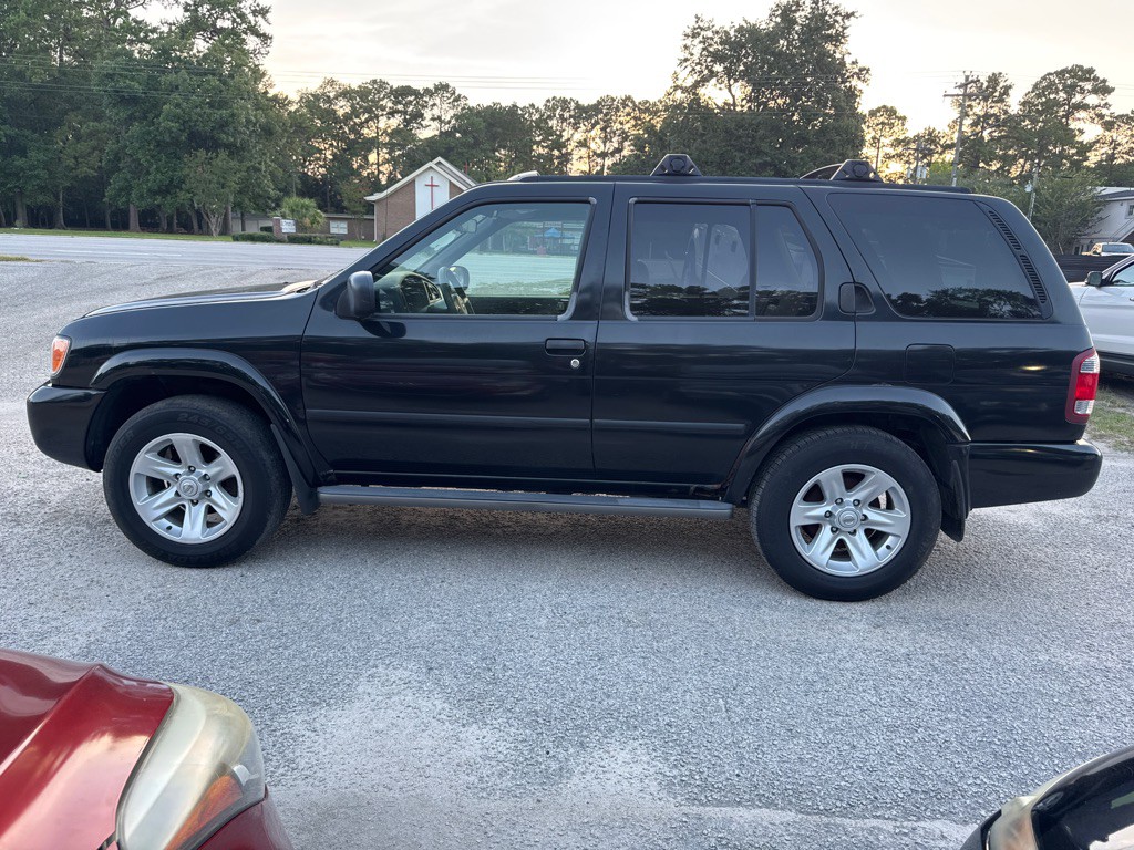 2003 Nissan Pathfinder Image 5