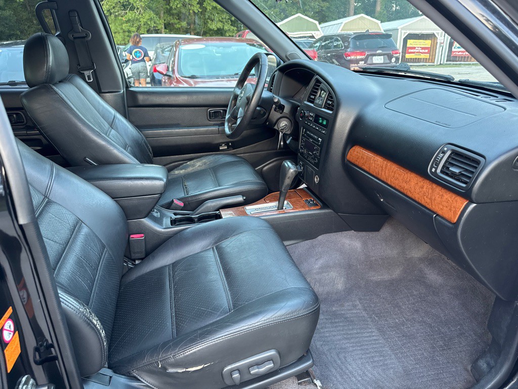 2003 Nissan Pathfinder Image 11