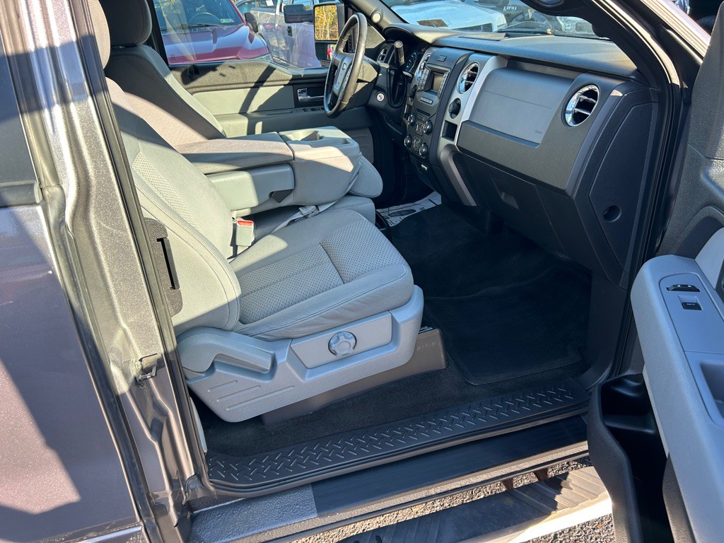 2014 Ford F-150 Image 11