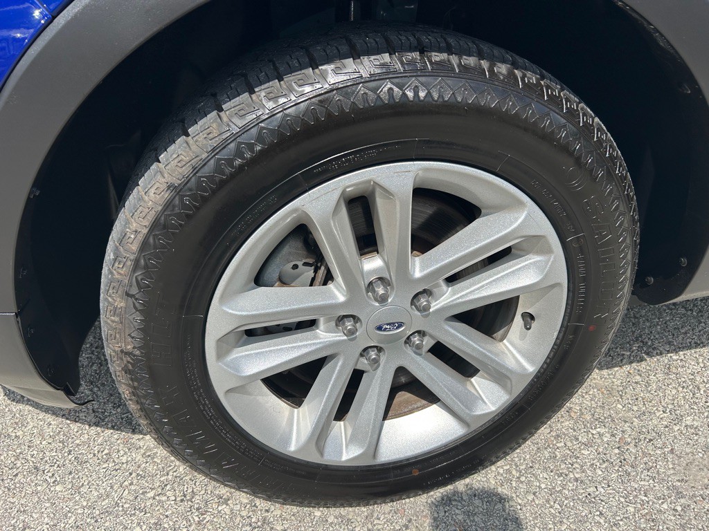 2013 Ford Explorer Image 11
