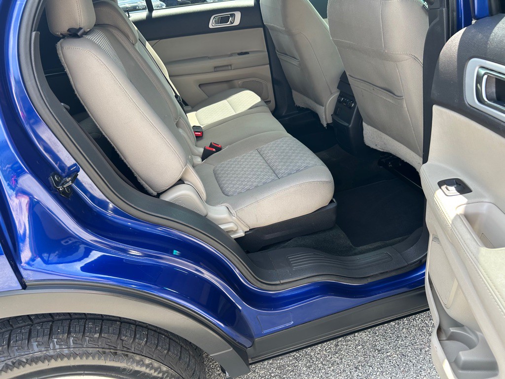 2013 Ford Explorer Image 13