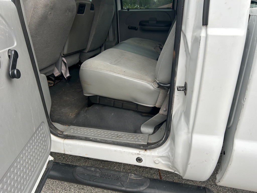 2005 Ford F-250 Image 10