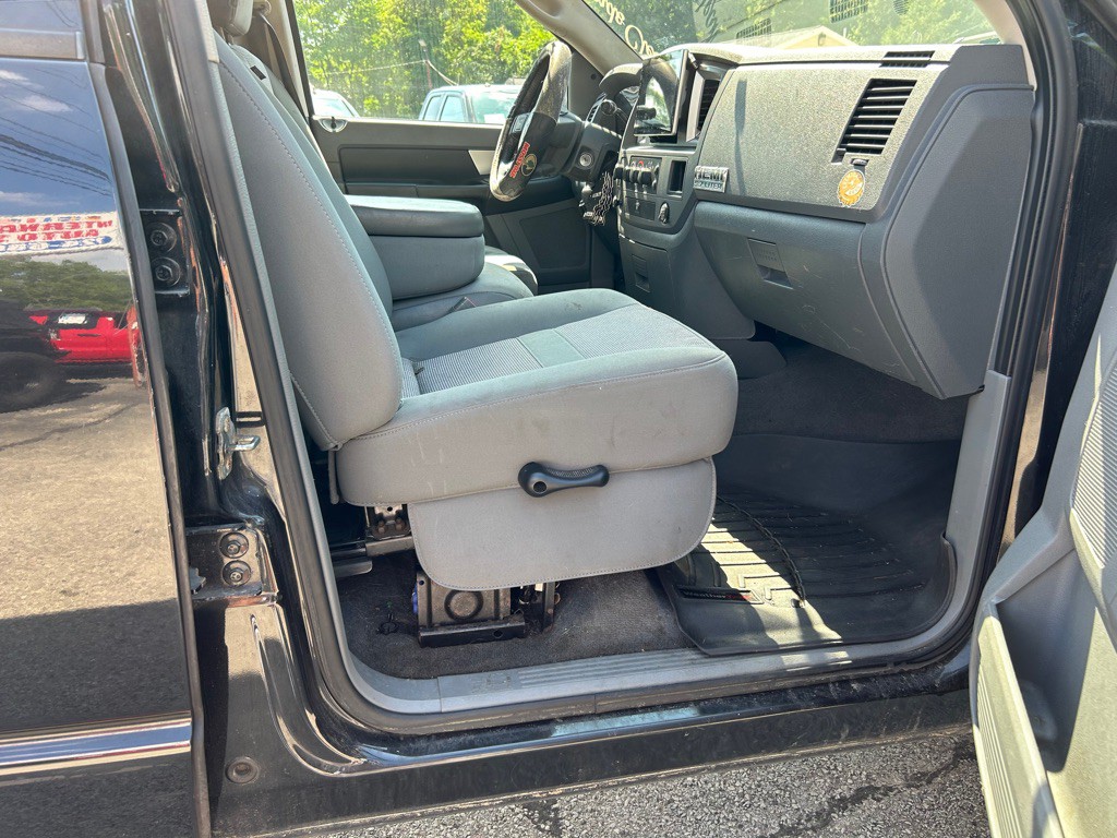 2007 Dodge Ram 2500 Image 12