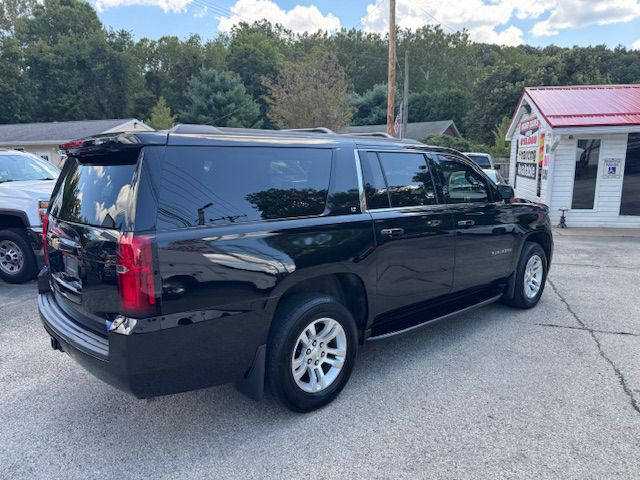 2015 Chevrolet Suburban Image 5