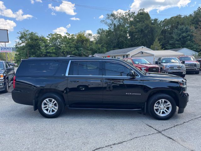 2015 Chevrolet Suburban Image 6