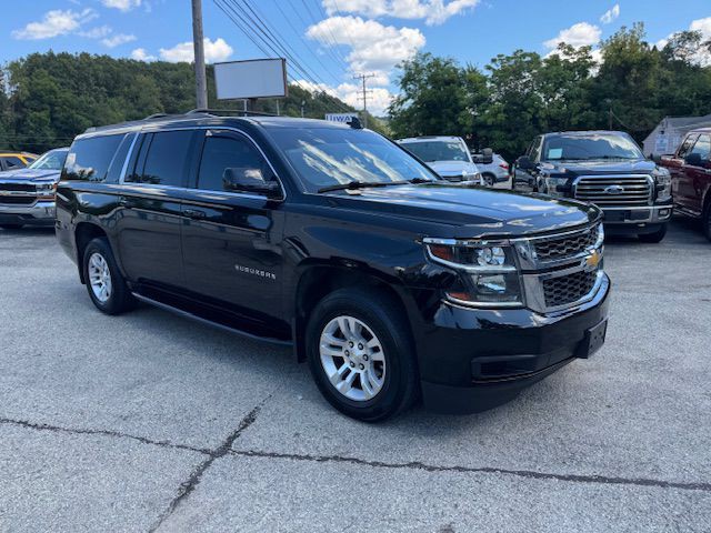 2015 Chevrolet Suburban Image 7
