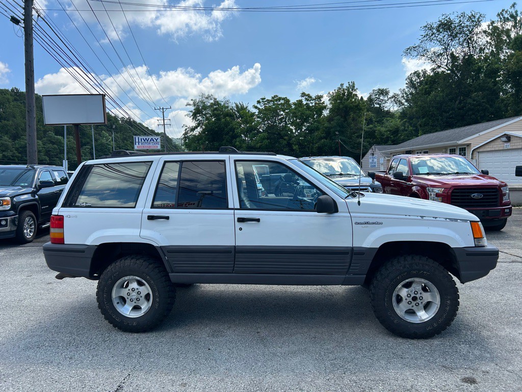 1993 Jeep Grand Cherokee Image 9