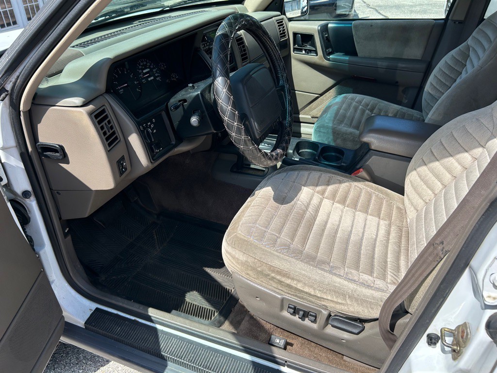 1993 Jeep Grand Cherokee Image 12