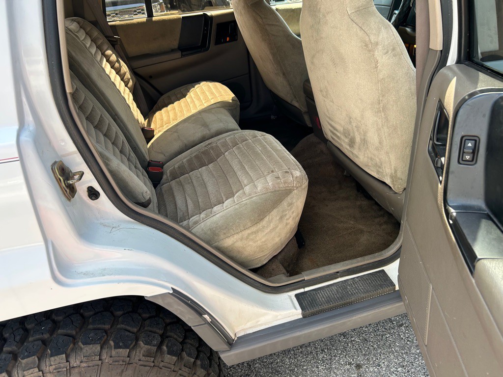 1993 Jeep Grand Cherokee Image 15
