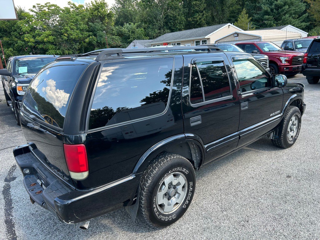 2002 Chevrolet Blazer Image 6
