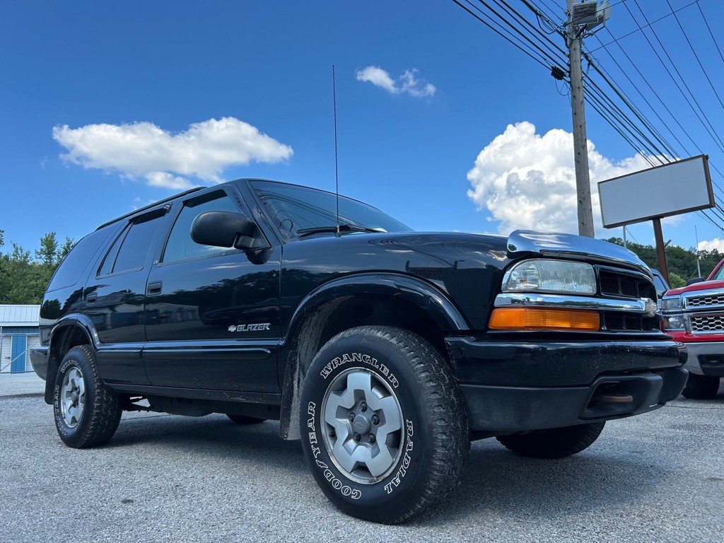 2002 Chevrolet Blazer Image 11
