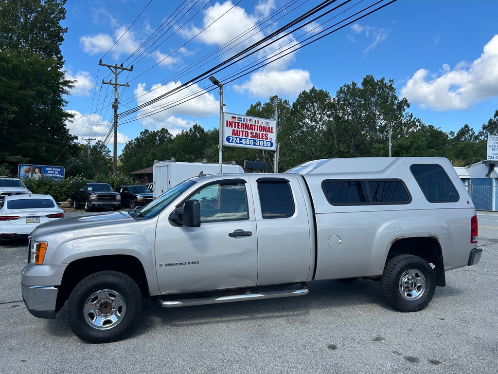 2007 GMC Sierra 2500 Image 2
