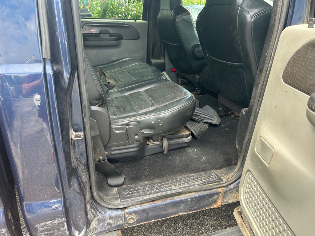 2004 Ford F-350 Image 14