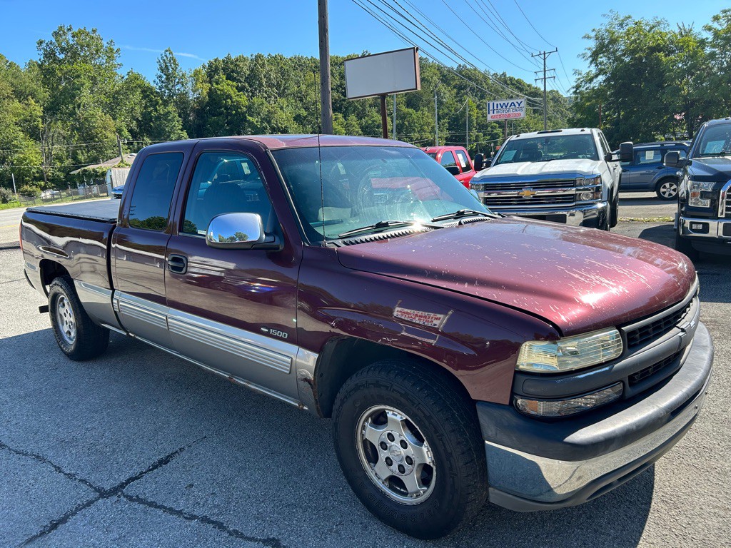 2002 Chevrolet Silverado 1500 Image 2