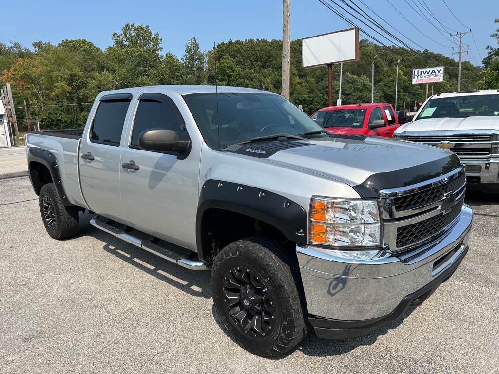 2011 Chevrolet Silverado 1500 Image 2