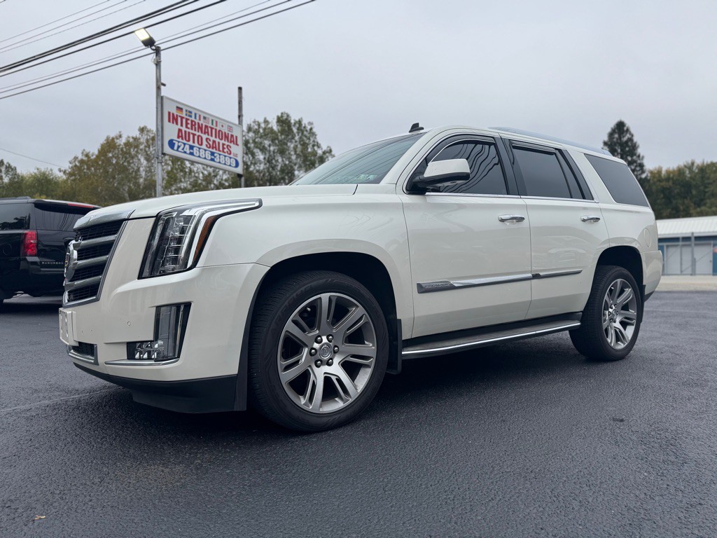 2015 Cadillac Escalade Image 1