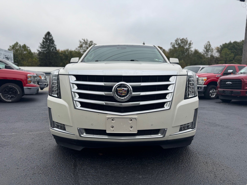 2015 Cadillac Escalade Image 3