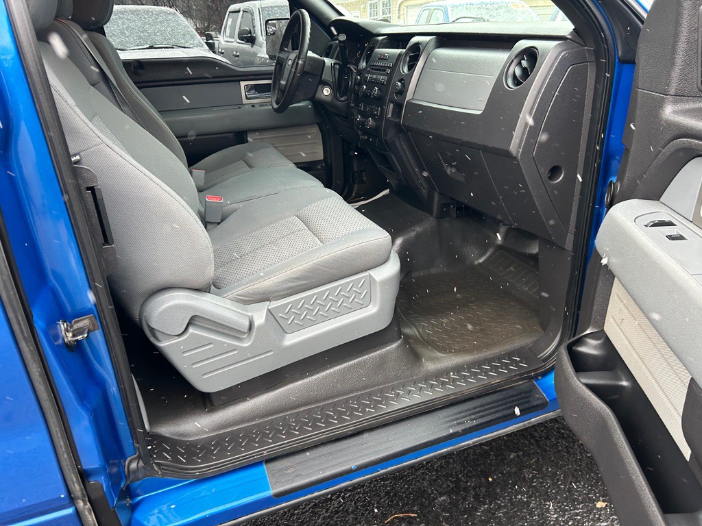 2011 Ford F-150 Image 12