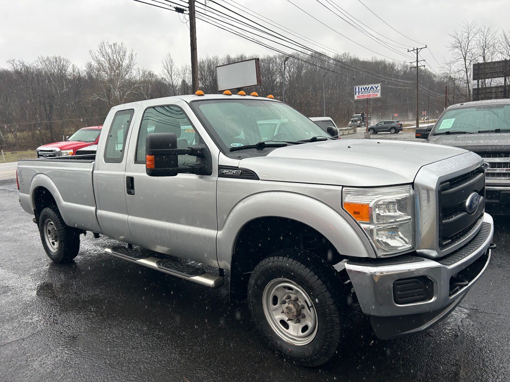 2015 Ford F-250 Image 3