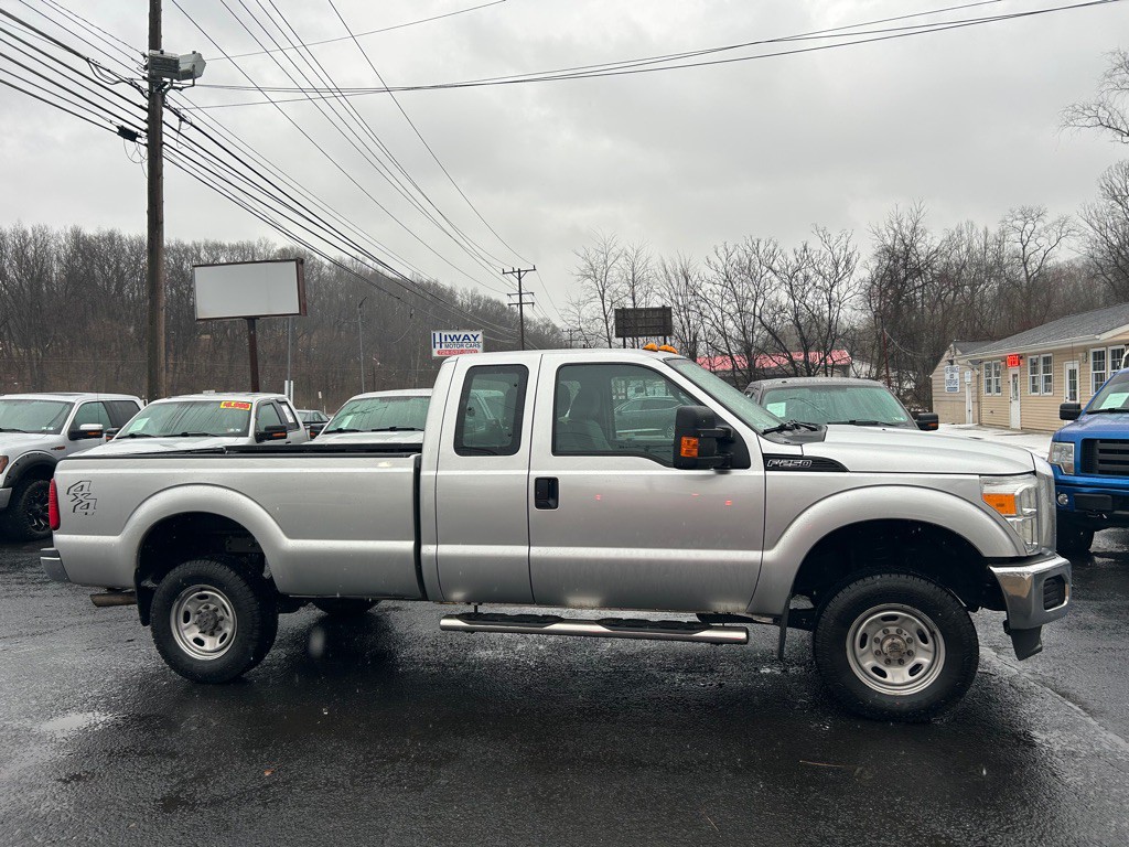 2015 Ford F-250 Image 4