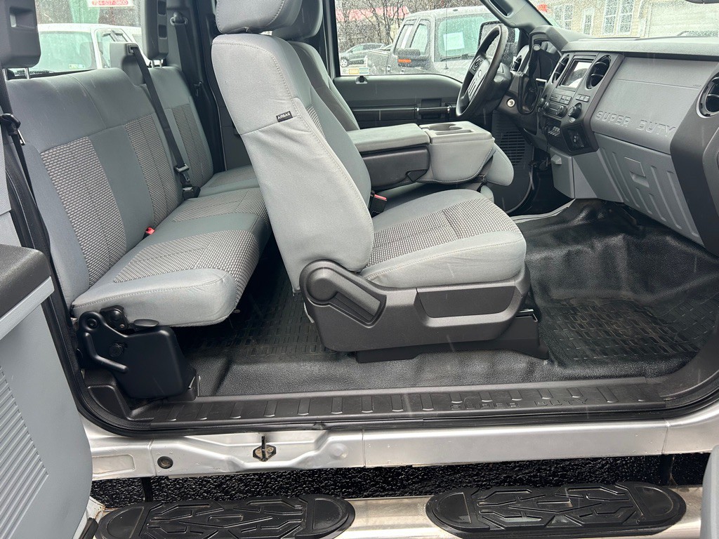 2015 Ford F-250 Image 10