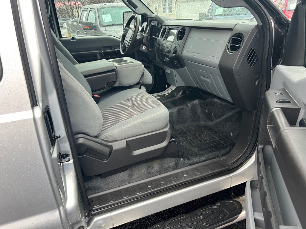 2015 Ford F-250 Image 11