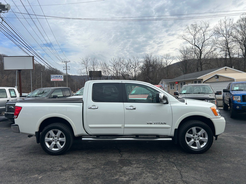 2014 Nissan Titan Image 6