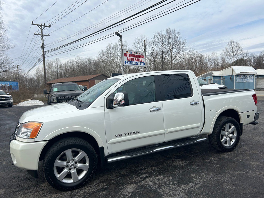 2014 Nissan Titan Image 7