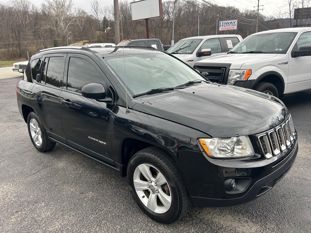 2011 Jeep Compass Image 4