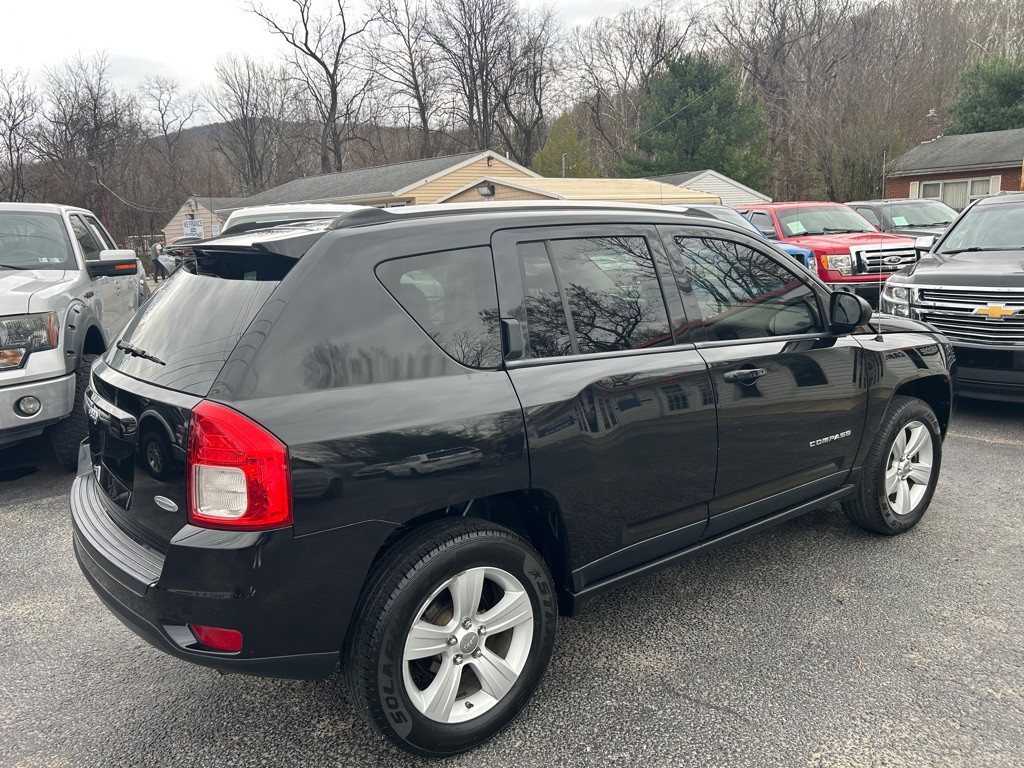 2011 Jeep Compass Image 5