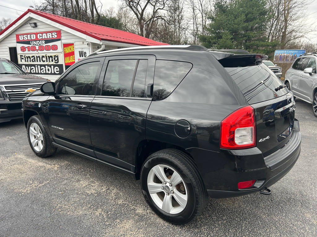 2011 Jeep Compass Image 7