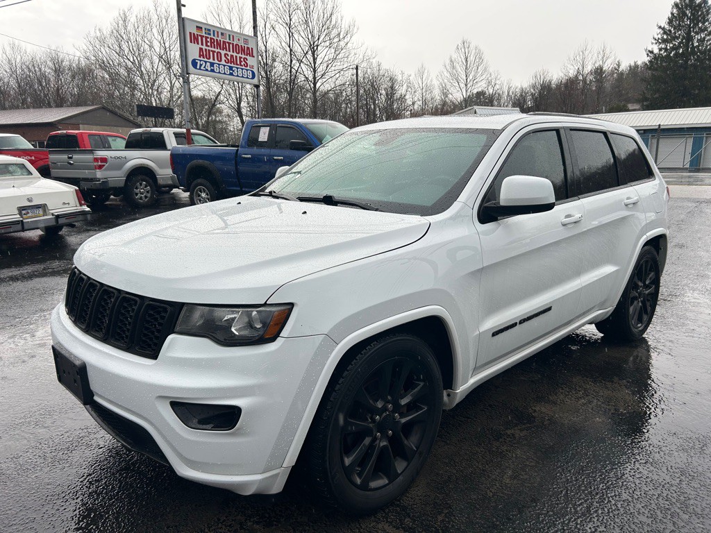 2017 Jeep Grand Cherokee Image 1