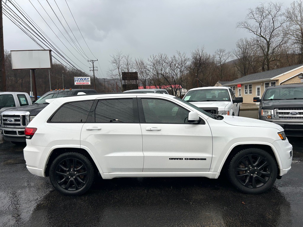 2017 Jeep Grand Cherokee Image 7